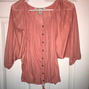 Super cute size small top